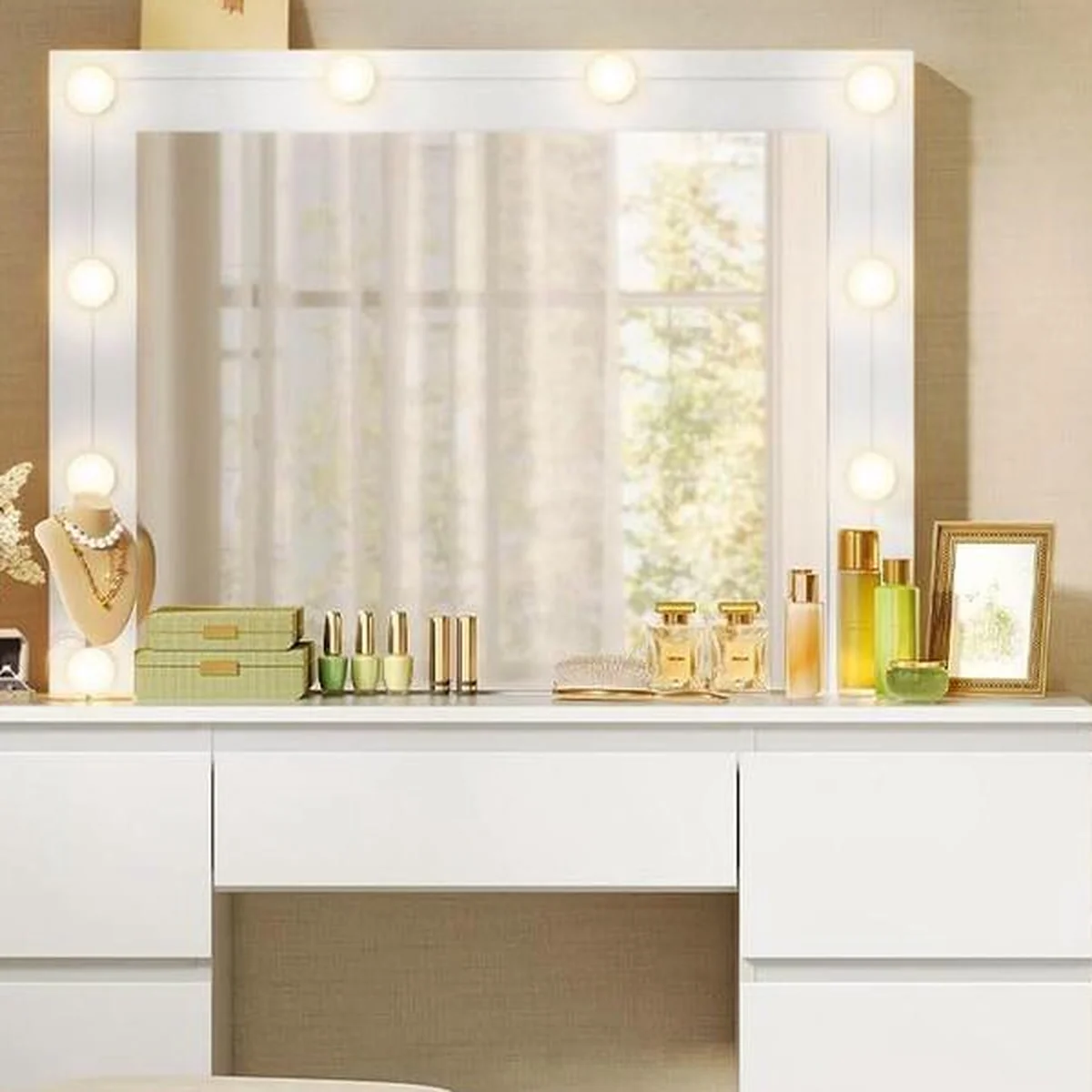 Le miroir et ses 10 ampoules allumées