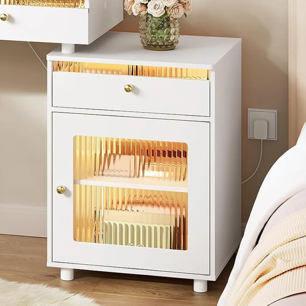 L’armoire et sa porte éclairée