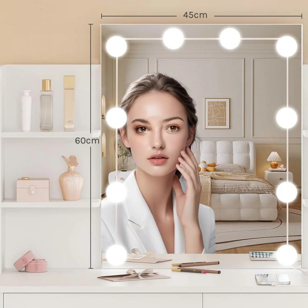Le miroir de 45 × 60 cm et ses 10 ampoules